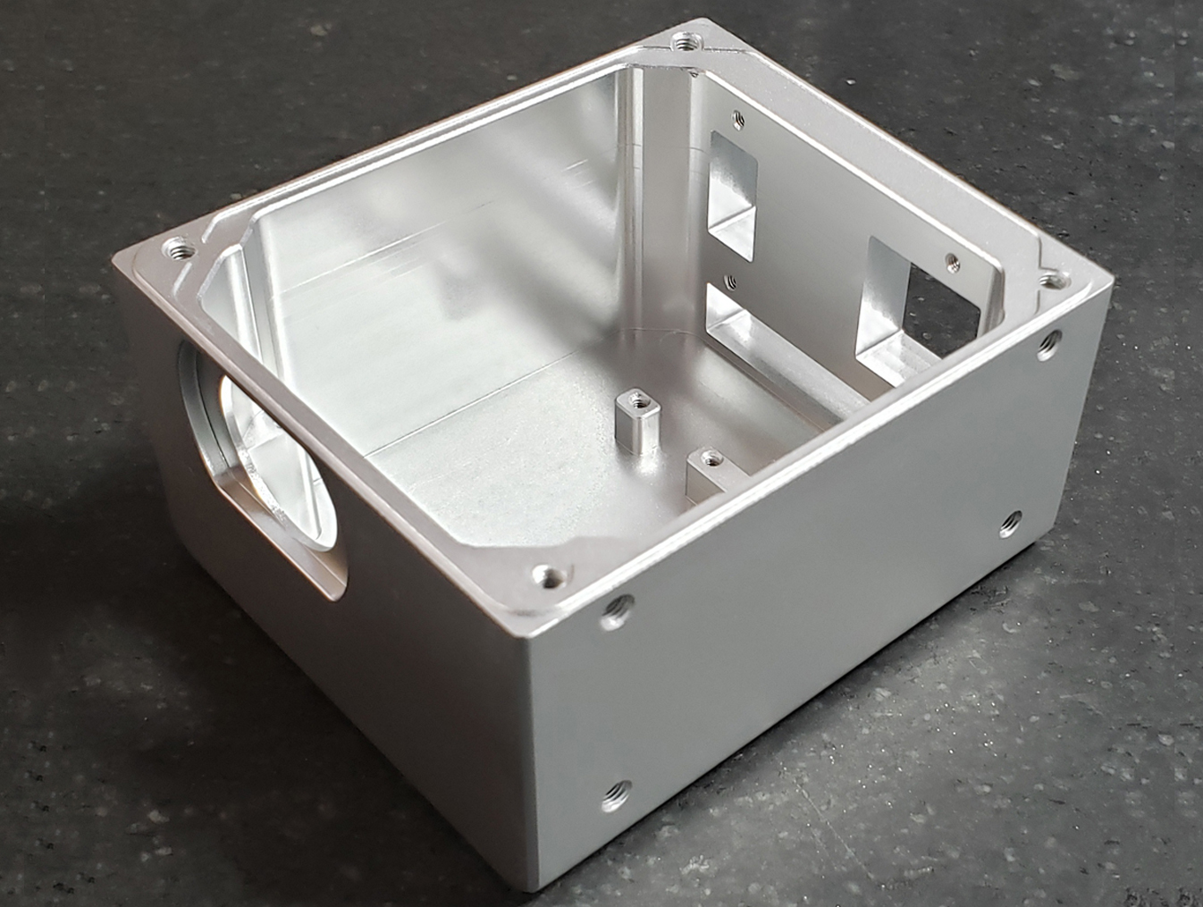 Aluminum_enclosures__housings-048